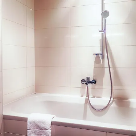 Bellevue צל-אם-זי